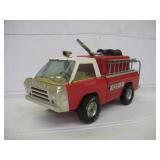 VINTAGE NYLINT METAL FIRE TRUCK 13IN LONG