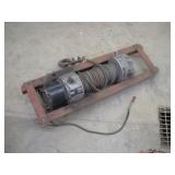 RAMSEY WINCH CO. DC200R 8000LB GEAR WINCH