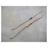 2 VINTAGE WOODEN LONG BOWS