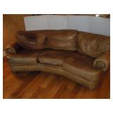 LEATHER 3 SEAT COUCH 98X40X31