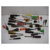 ASSORTED SCREWDRIVERS