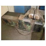 AMERICAN SCALE CO. RED SEAL #66 BENCH VISE W/