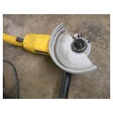 DEWALT 7IN ANGLE GRINDER 115V
