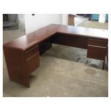 CORNER DESK W/ KEYS   66X75X29