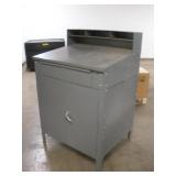 METAL WORK STATION   35X31X53