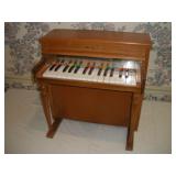 VINTAGE ELY MELLO-TONE CHILDREN