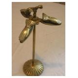 VICTORIAN BRASS SPRING CLIP "HAND" CARD HOLDER