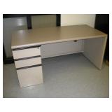 METAL FRAMED OFFICE DESK 60X29X30