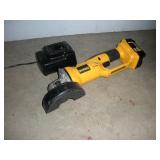 DEWALT 18V CORDLESS 4 1/2 IN ANGLE GRINDER W/