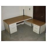 METAL SPLIT LEVEL CORNER DESK 60X67X30