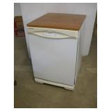 MAYTAG PORTABLE DISHWASHER