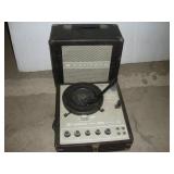 CALIFONE PORTABLE RECORD PLAYER