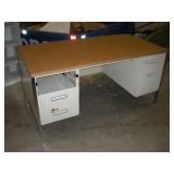 METAL FRAMED OFFICE DESK  60X30X30