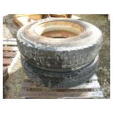 (2) 11R 24.5 TRUCK TIRES W/ SPLIT RIMS