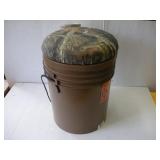BIRD AND BUCK SPORT BUCKET W/ SWIVEL SEAT
