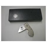 SPYDERCO LOCK BLADE KNIFE W/
