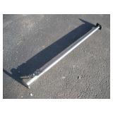 TELESCOPING CARGO BAR