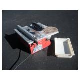 7 IN BENCH TOP TILE SAW W/ (2) DIAMOND BLADES