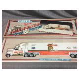 1992 ERTL Racing Transporter