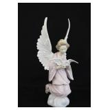 Lladro Retired "Angel of Peace"