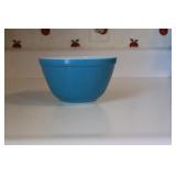 5.5" Pyrex Mixing Bowl