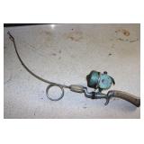Vintage South Bend Spin Cast 77 Ice Fishing Pool