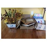 Picture Frames, Tablecloths & Dï¿½cor