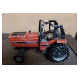 1:16 IH 5088 Tractor