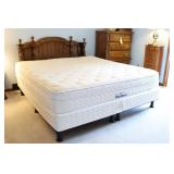 King Sze. Sleep Number Mattress & Boxspring