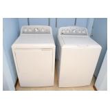GE Energy Star Washer & Matching Gas Dryer