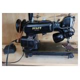 Pfaff 130-6 Sewing Machine