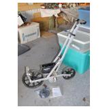 EarthWay 1001-B Garden Planter
