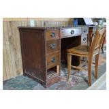 Kneehole Desk & Chair