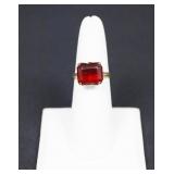 10K Gold Ring w/ Imitation Stone