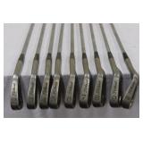 Titleist Acushnet  RH Complete Iron Set