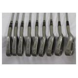 Titleist RH Acushnet Golf Club Iron Set