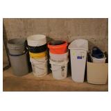 5 Gallon Buckets, Trash Can