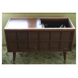 Magnavox Solid State Consol Stereo, Am/FM