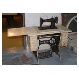 Singer Treadle Sewing Machine