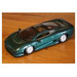 1/24 Maisto Jaguar  XC220