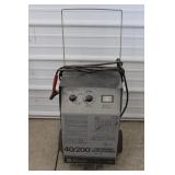Schumacher 40/200 AMP Fast Charger/Starter