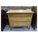 Maple 3 Drawer Dresser