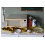 Retro Allied Chemical Plastic Dishware