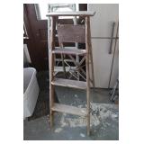 3ft Wooden Step Ladder