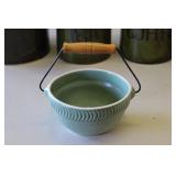 5" Stoneware Bowl with Wire Handle