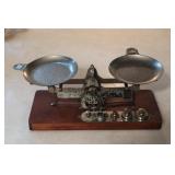 Eastman Studio Scale