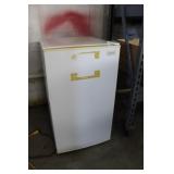 Magic Chef Dorm Size Refrigerator