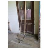 Cement Floats & Rake