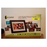 7" LED Digital Picture Frame