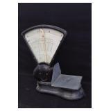 Vintage Reliance Counter Top Scale